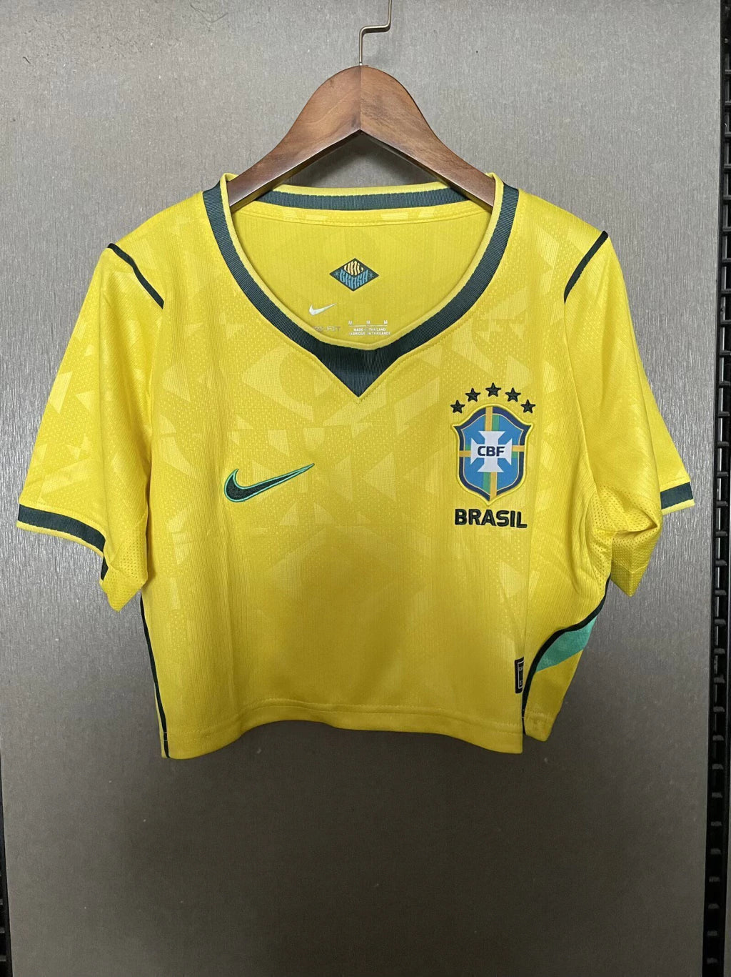 Cropped Seleção Brasileira Home 26/27 - Torcedor Nike Feminina - Verde e Amarela